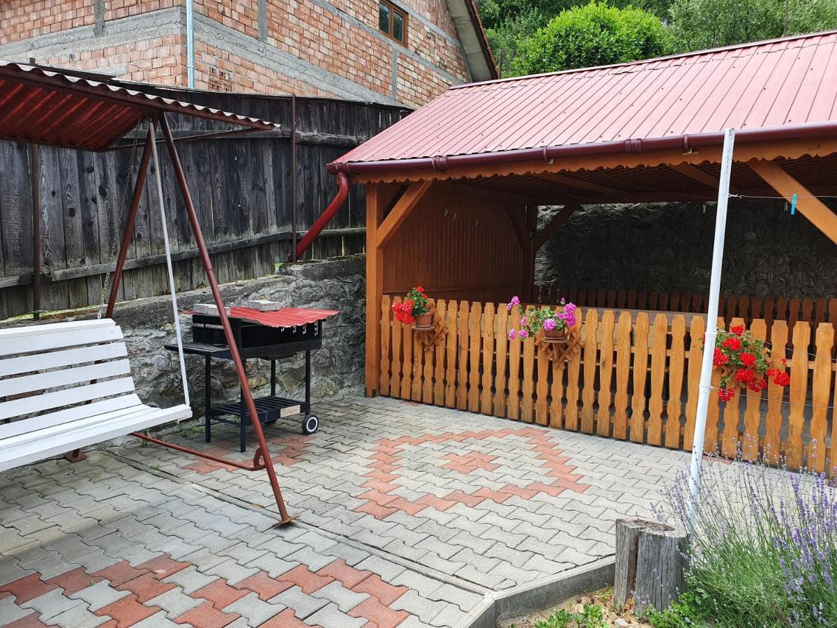 Rozsa Panzio Bed & Breakfast Rimetea Ngoại thất bức ảnh
